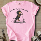 Off to Praise the Lord - Doxie T-Shirt