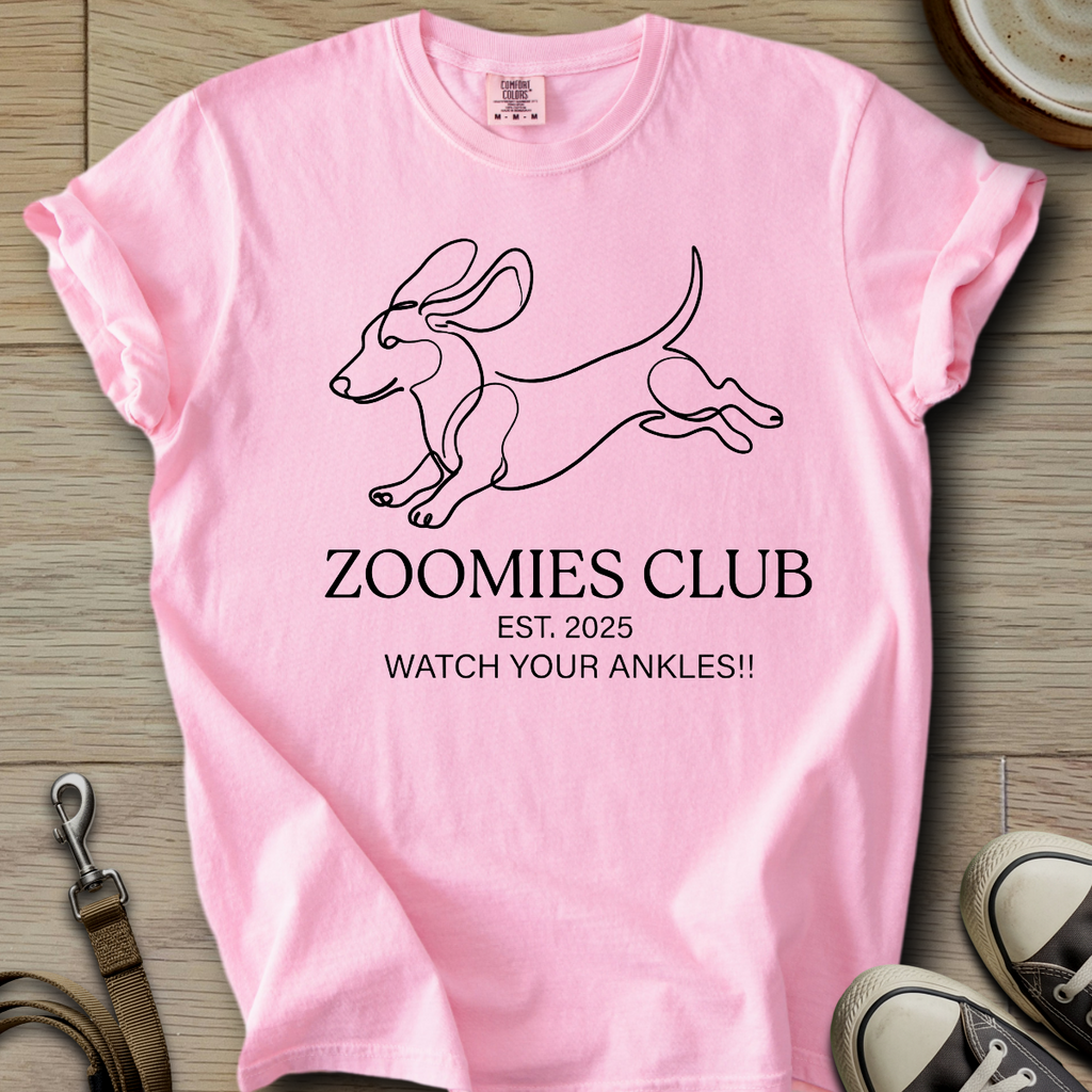 Zoomies Club - Doxie T-Shirt