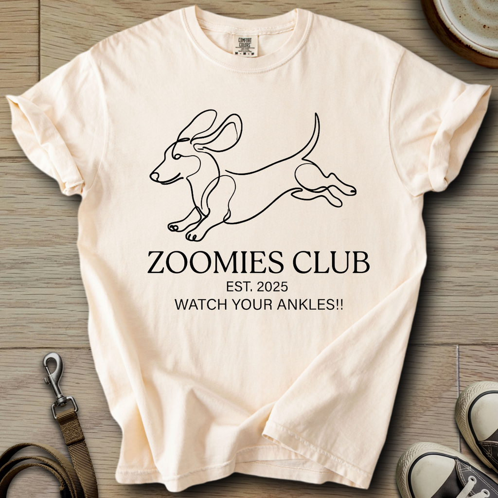 Zoomies Club - Doxie T-Shirt